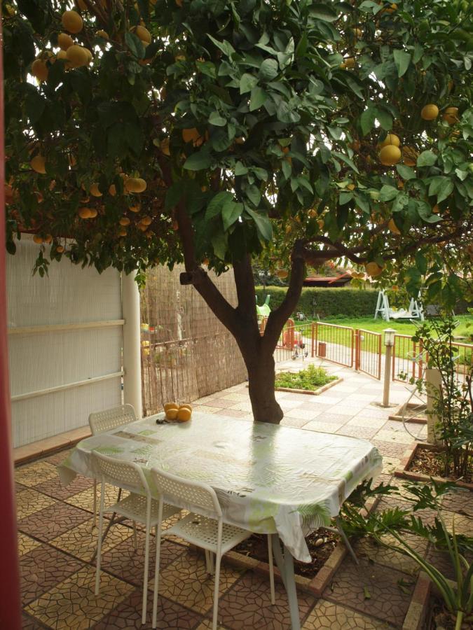 Moon-Light Studio Hotel Larnaca Exterior foto