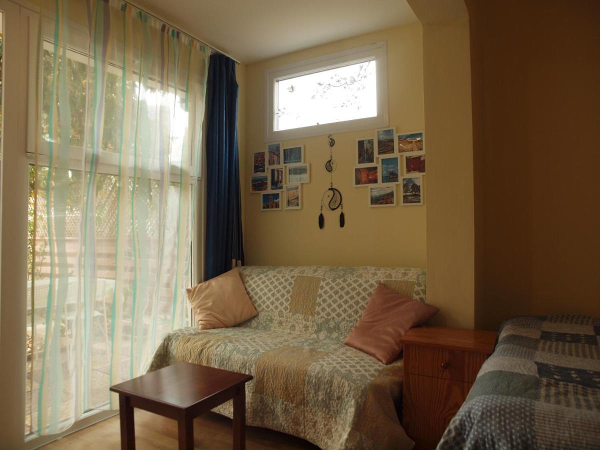 Moon-Light Studio Hotel Larnaca Exterior foto